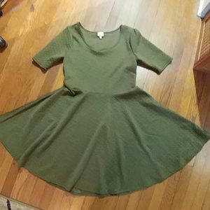 Quilted Olive Lularoe Nicole XL
